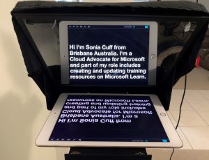 ipad showing text on a teleprompter